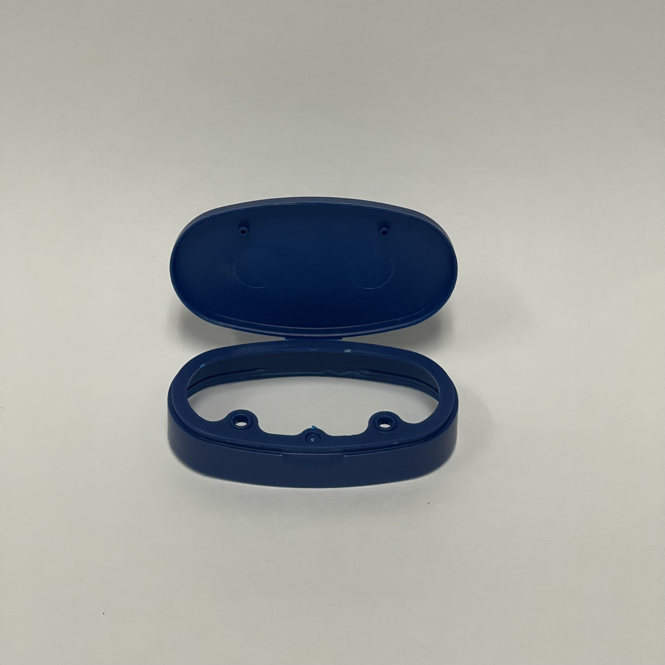 small oval 2 snap open wipes lid